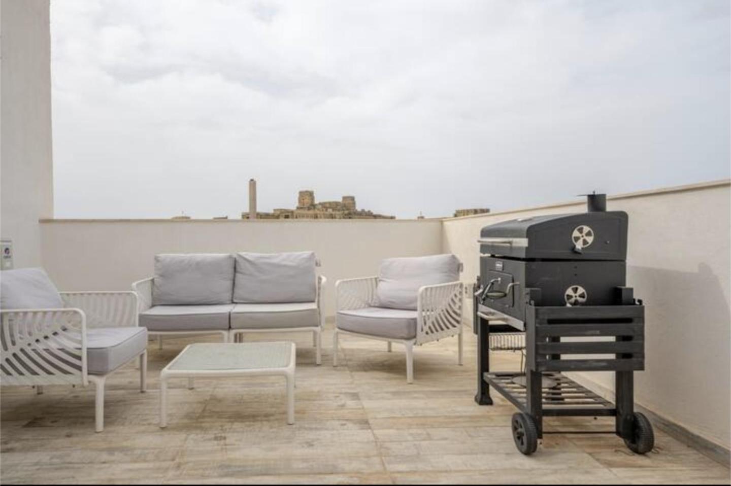 Luxury Penthouse Sea View Apartment Ta Xbiex Exterior photo